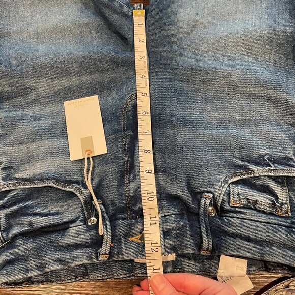 NWT Good American 8/29 Good Curve Skinny Crop Jeans High Rise Distressed - Picture 15 of 16